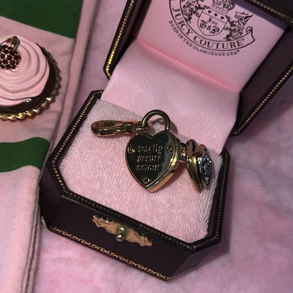 JUICY COUTURE HEART PADLOCK CHARM- RARE🔓🩷✨Gold - Picture 5 of 11